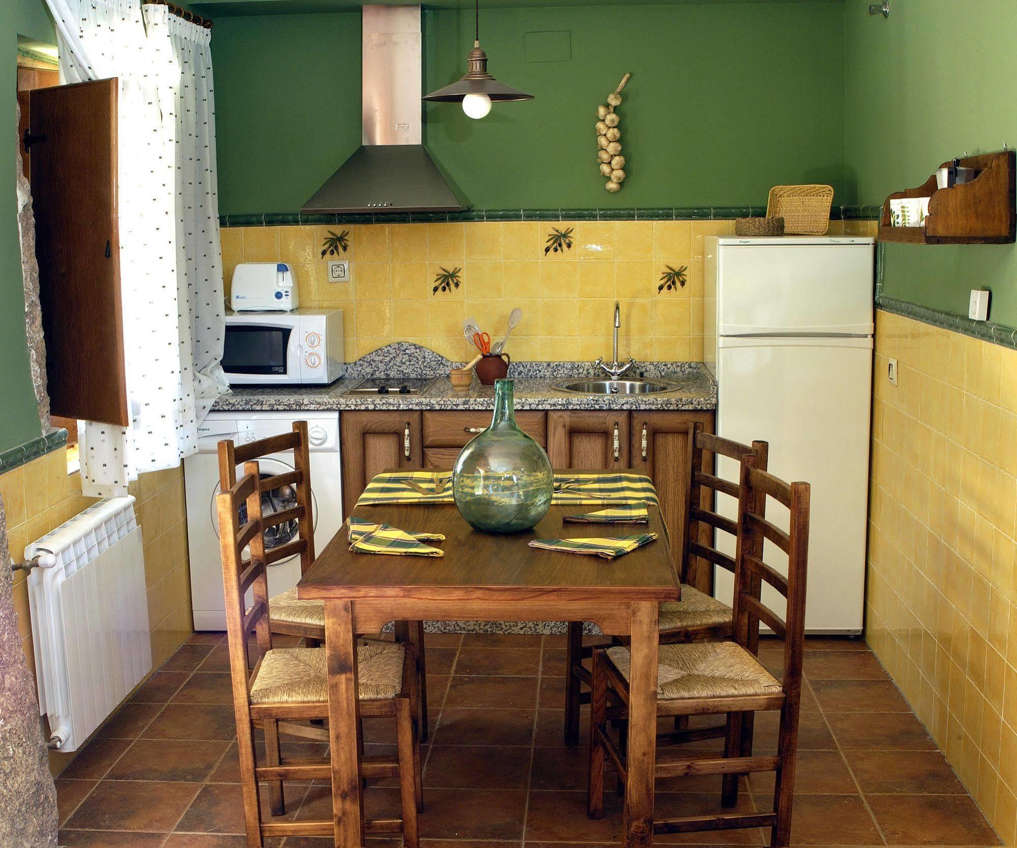 Aroma De Primavera En Casas Rurales Acebuche Casas del Monte Buitenkant foto